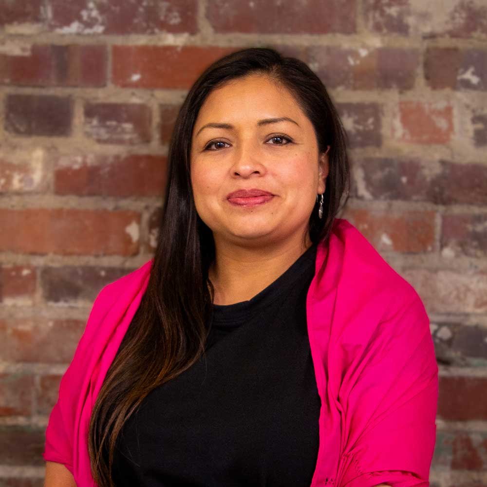 Headshot for Laura Peniche